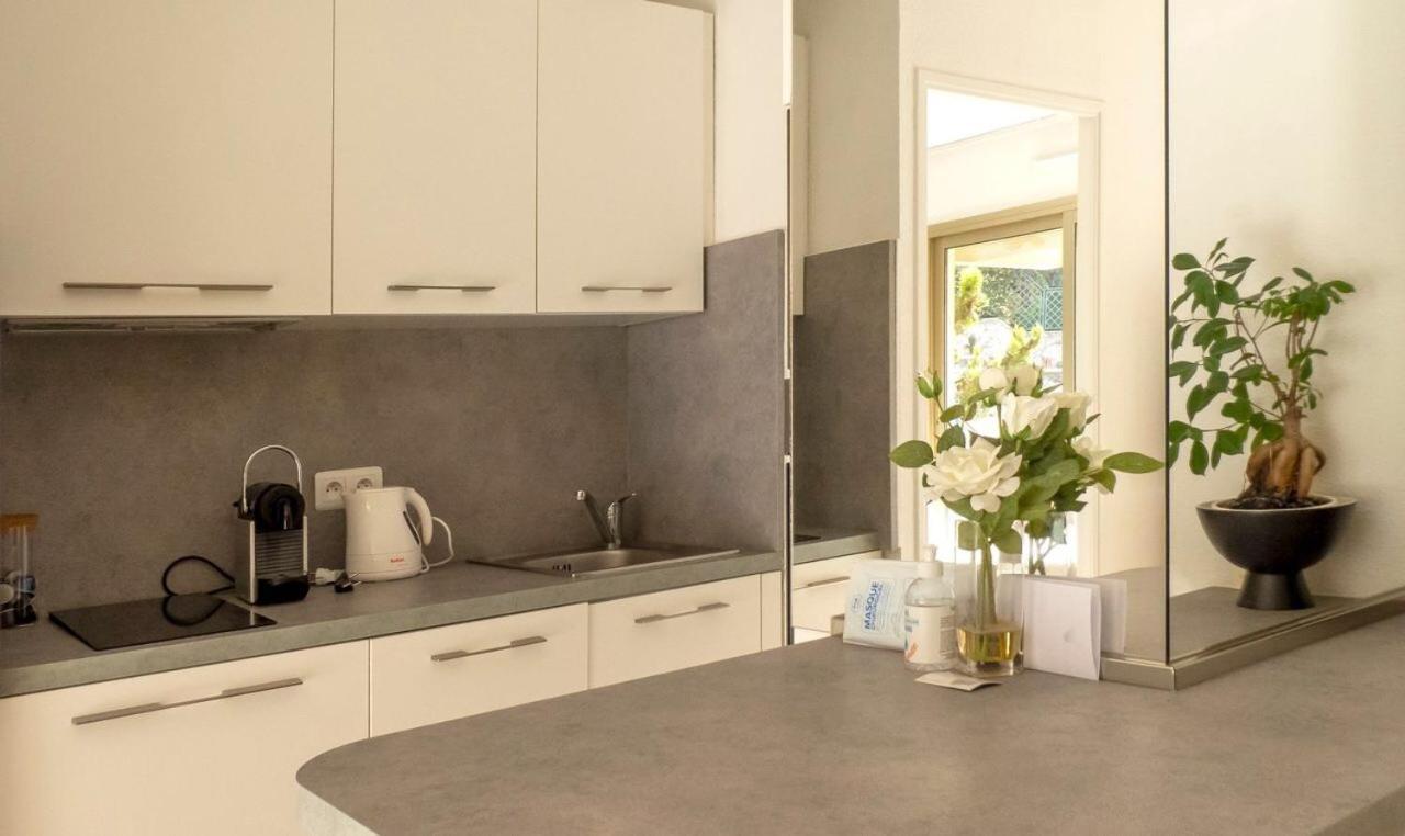 Appartement Proche Mer Et Gare Cannes Kültér fotó