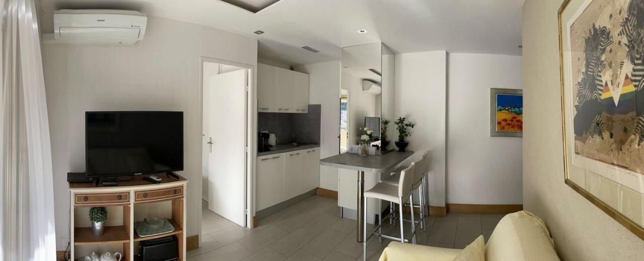 Appartement Proche Mer Et Gare Cannes Kültér fotó