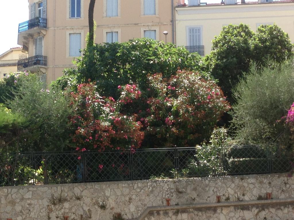 Appartement Proche Mer Et Gare Cannes Kültér fotó