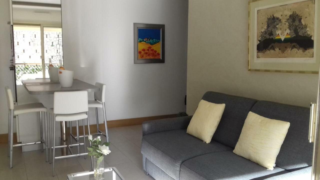 Appartement Proche Mer Et Gare Cannes Kültér fotó